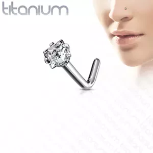 Hajlított orr piercing titániumból - négyzet alakú csiszolt cirkóniával - A piercing vastagsága: 0,8 mm, A fej nagysága: 2 mm