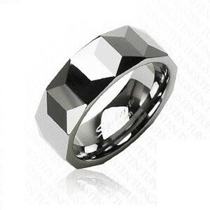 Ezüst színű volfrám gyűrű, csiszolt geometriai alakzatok, 8 mm - Nagyság: 57