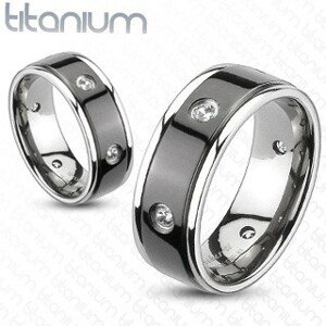Titánium gyűrű - fekete sáv, cirkóniák - Nagyság: 65
